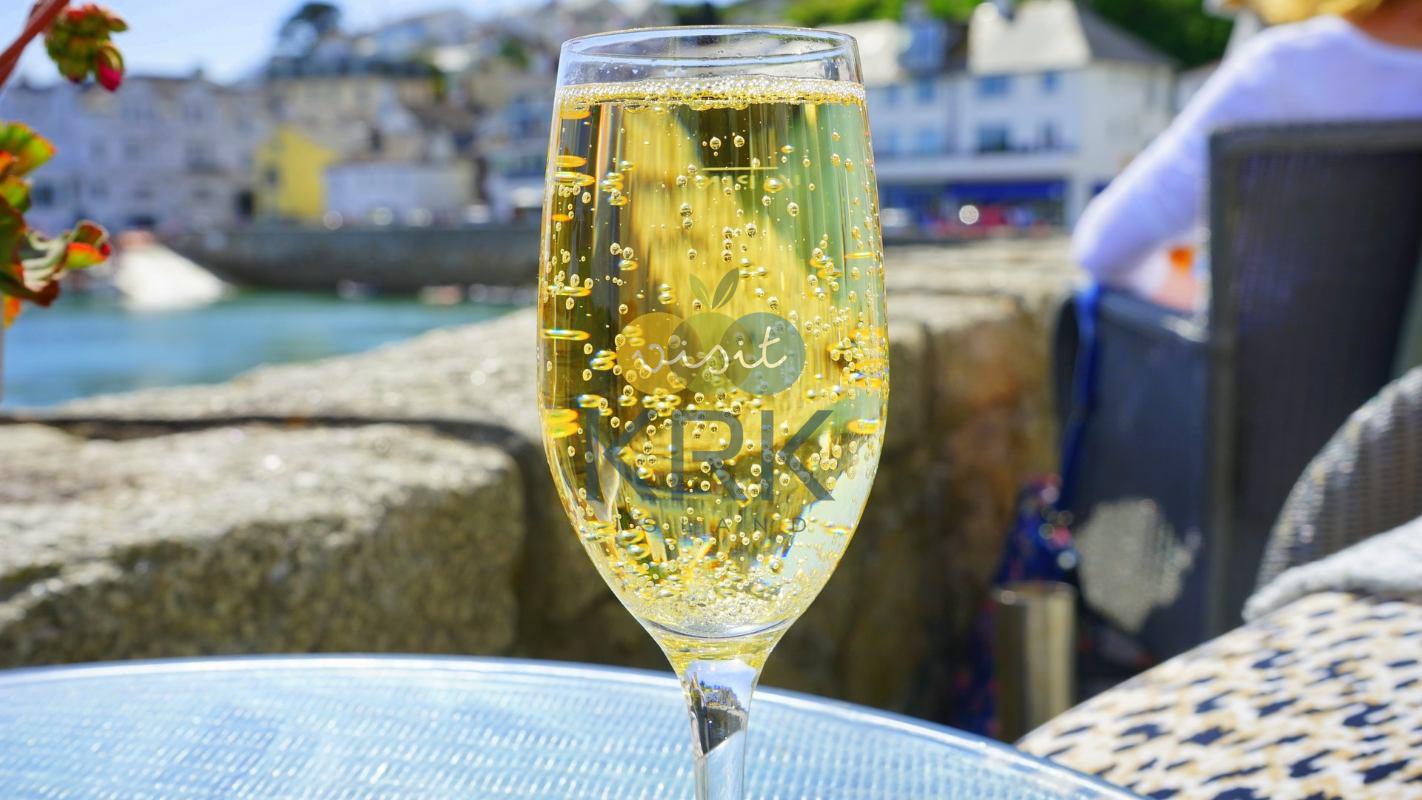 Have you already tasted a sunken sparkling wine from the bottom of the sea?