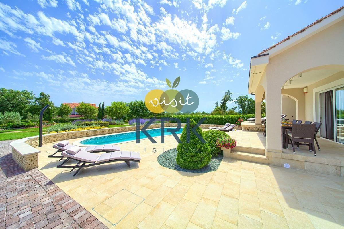 Do you want to spend your vacation in a smaller village? The best choice of holiday homes on the island of Krk!